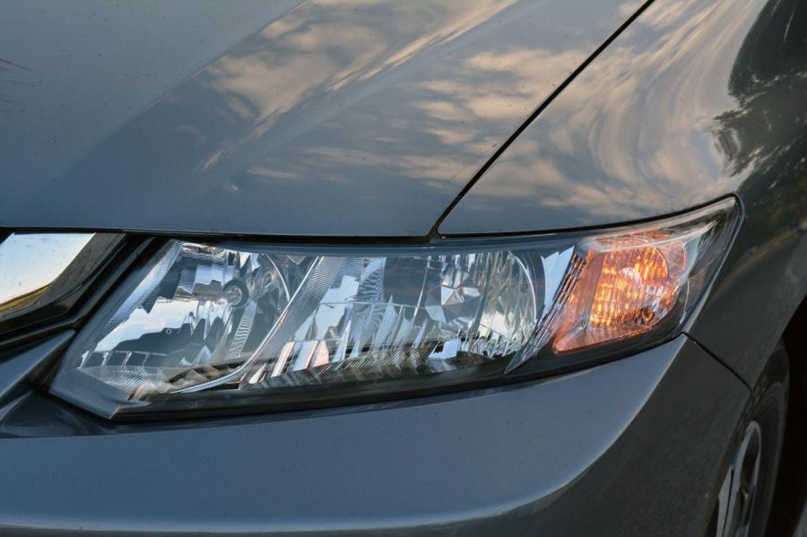  Honda Civic Hybrid 2013 года  (фото 27 из 29)